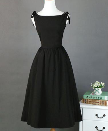 black vintage dresses 1950s