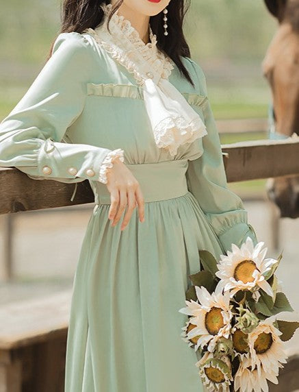 Retro Parisian 50s Green Dress