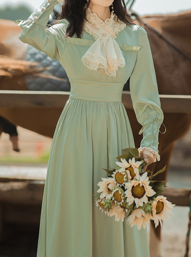 Retro Parisian 50s Green Dress