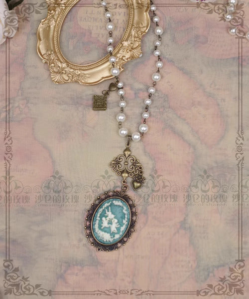 Handmade Vintage Cameo Necklace