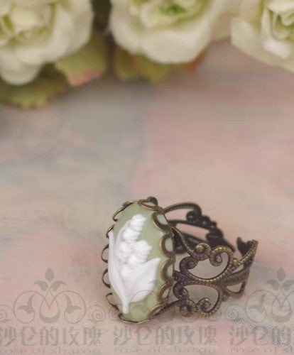 Handmade Vintage Cameo Necklace & Ring Set